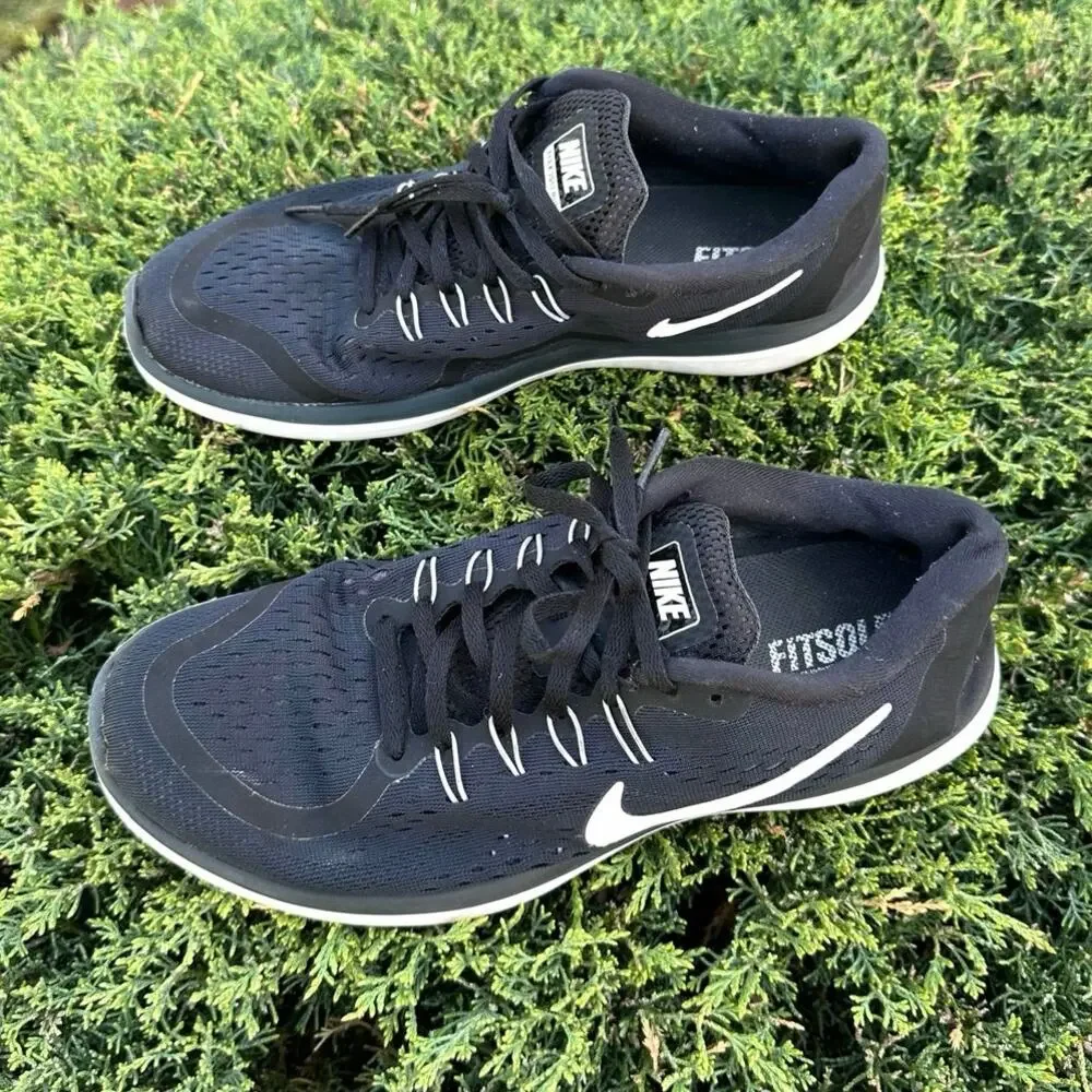 Nike Flex 2017 RN‎ Women’s Athletic Shoes Size 10 Black